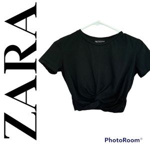 ✨Zara Black Tie Front Crop Top✨